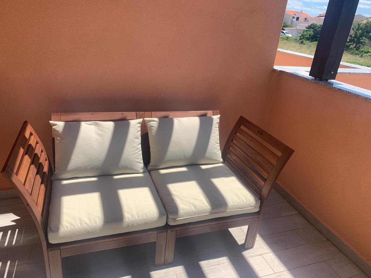 Apartman Matej With Pool Povljana Exterior photo