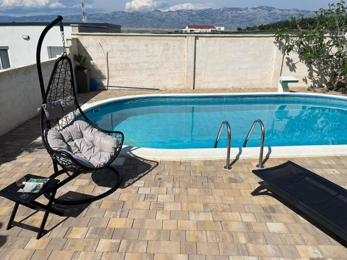 Apartman Matej With Pool Povljana Exterior photo